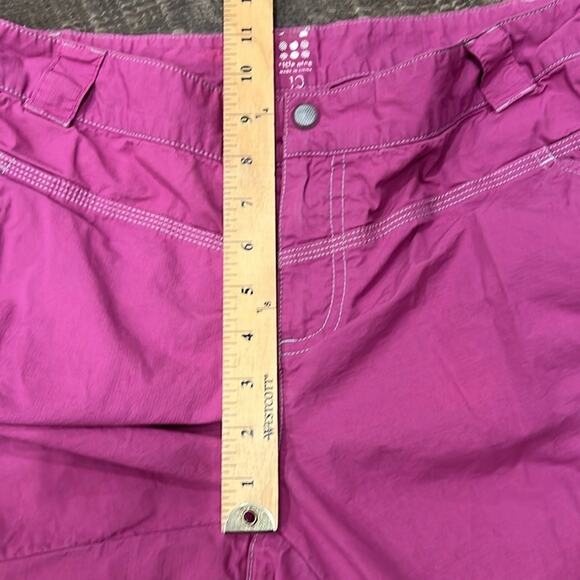 Title Nine Women's Brash Ripstop Cargo Capris Magenta Size 10 - Picture 5 of 9